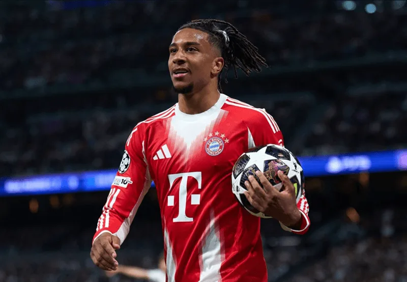Phong độ bùng nổ giúp Olise trở thành cỗ máy săn bàn và kiến tạo hàng đầu tại Bayern Munich.