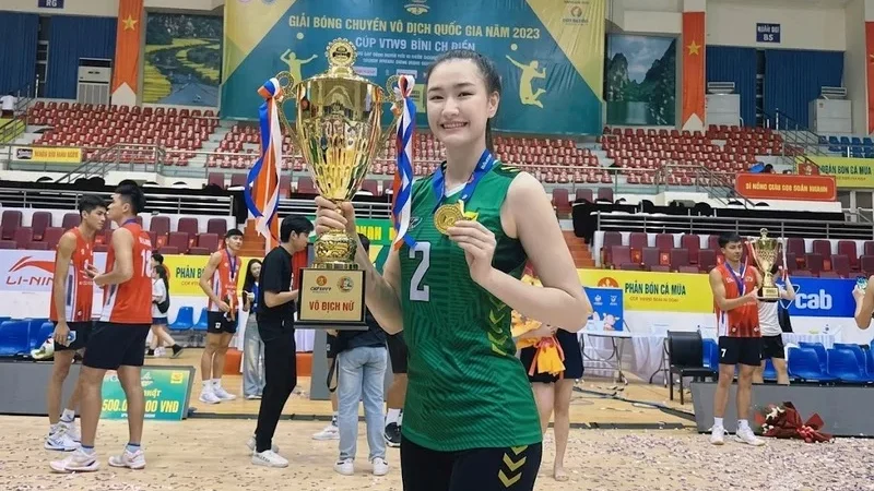 Đặng Thị Kim Thanh: Hoa khôi bóng chuyền tỏa sáng rực rỡ