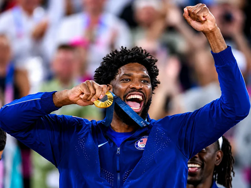 Joel Embiid cùng tuyển Mỹ giành huy chương vàng Olympic Paris 2024