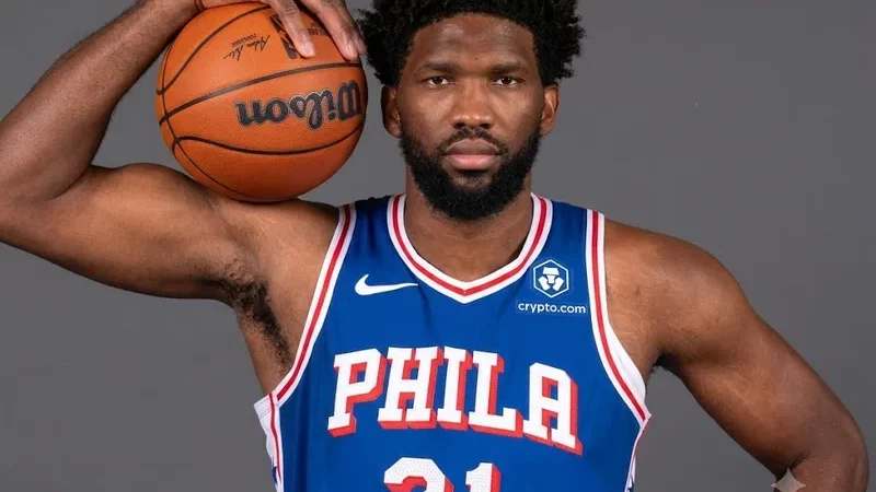 Khám phá Joel Embiid: Vị thế siêu sao NBA tỏa sáng rực rỡ